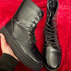 Black heavy platform boots (MENS 7.5)